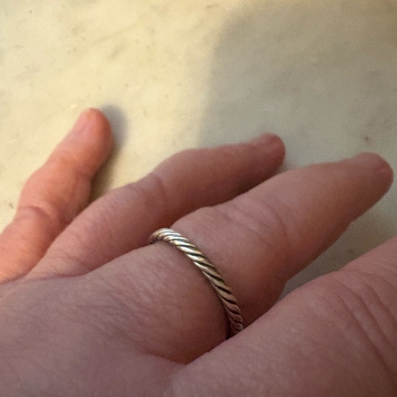 GUC David Yurman band ring. .925. Size 8.5 almost 9 - Picture 3 of 9